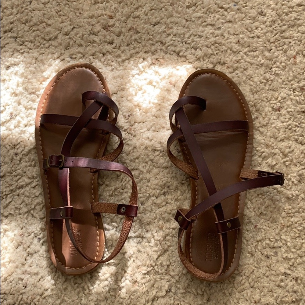Gladiator flats brown sandals